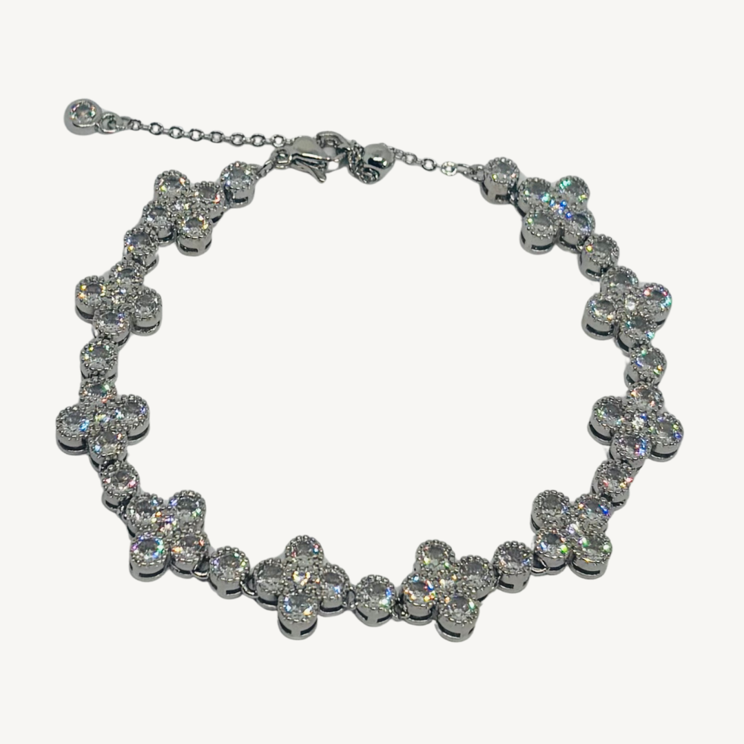 Adjustable Soverign Clover Handchain