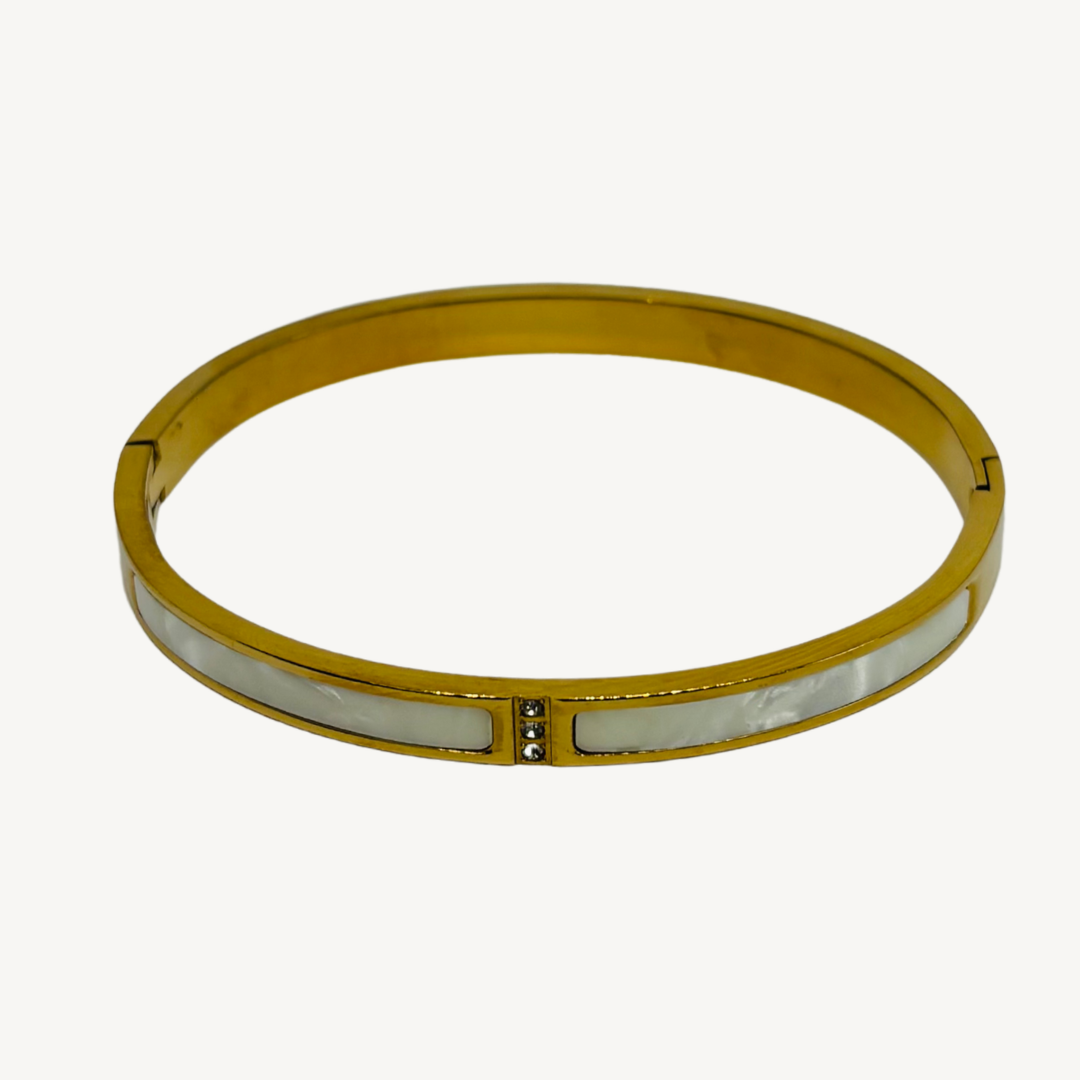 Serene Loop Bangle